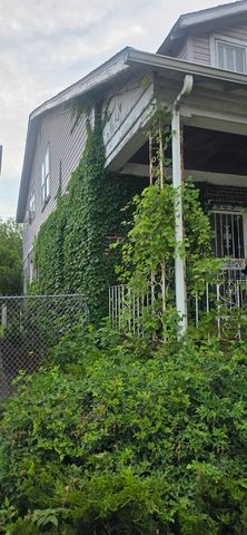 9905 S Yale Avenue, Chicago, IL 60628