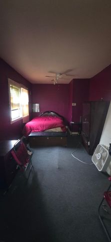 9905 S Yale Avenue, Chicago, IL 60628