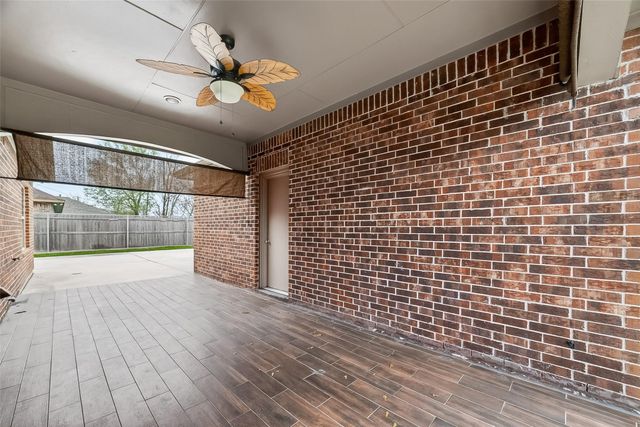 213 W Jackson Avenue, Pasadena, TX 77506