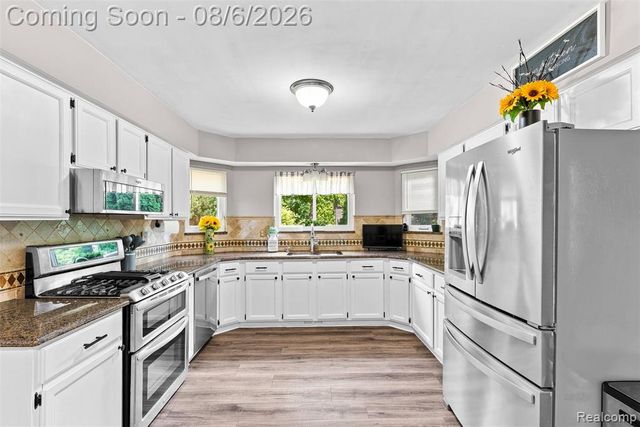 19360 Shadyside Street, Livonia, MI 48152