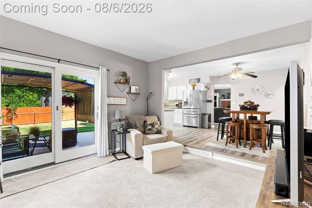 19360 Shadyside Street, Livonia, MI 48152