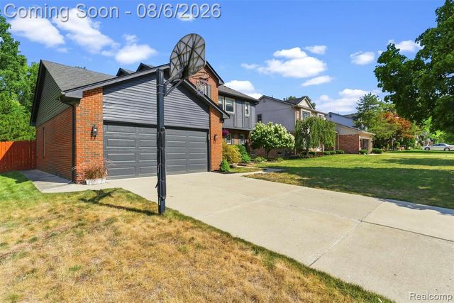 19360 Shadyside Street, Livonia, MI 48152