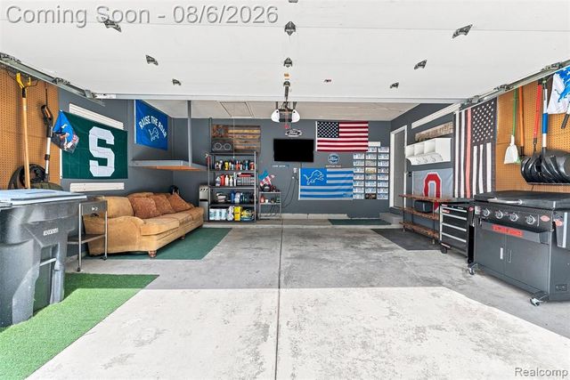 19360 Shadyside Street, Livonia, MI 48152