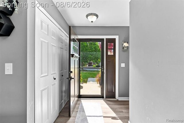 19360 Shadyside Street, Livonia, MI 48152