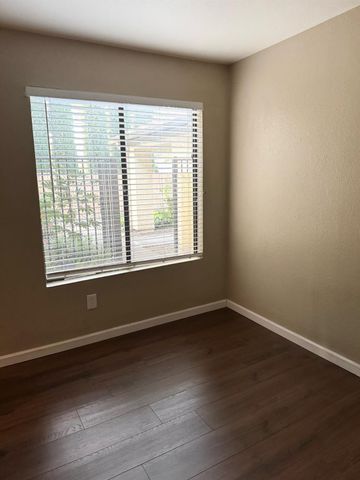 1633 Porter Way, Stockton, CA 95207