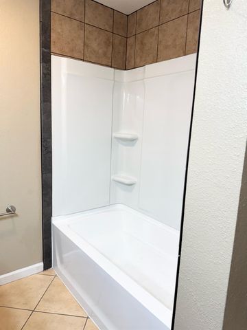 1633 Porter Way, Stockton, CA 95207