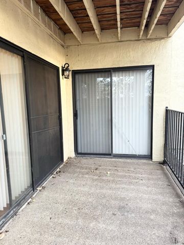 1633 Porter Way, Stockton, CA 95207