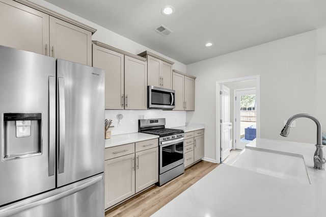 2008 Bouganvillia Drive, Johns Island, SC 29455