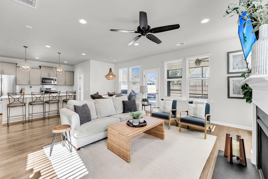 Image 17 of property listing at 2008 Bouganvillia Drive, Johns Island, SC 29455