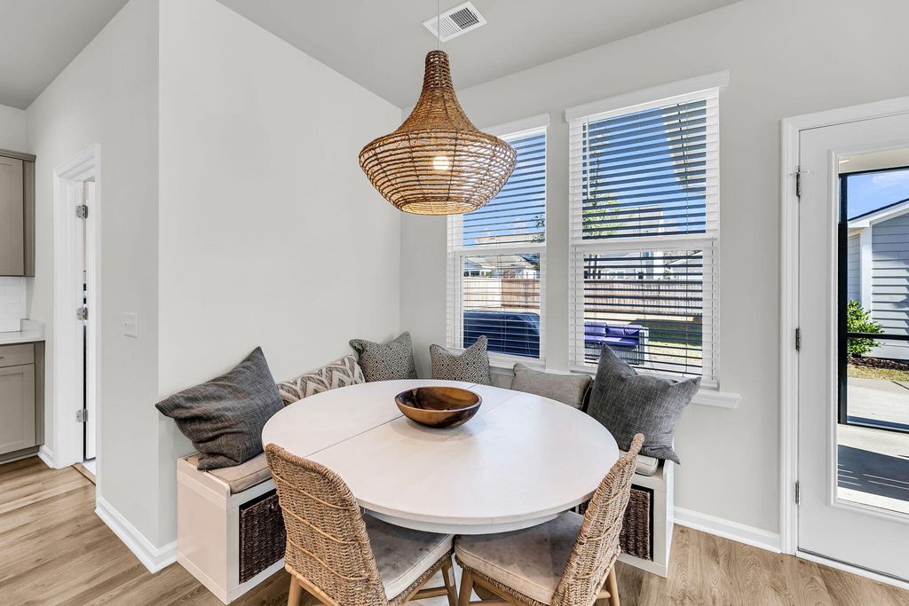 Image 18 of property listing at 2008 Bouganvillia Drive, Johns Island, SC 29455