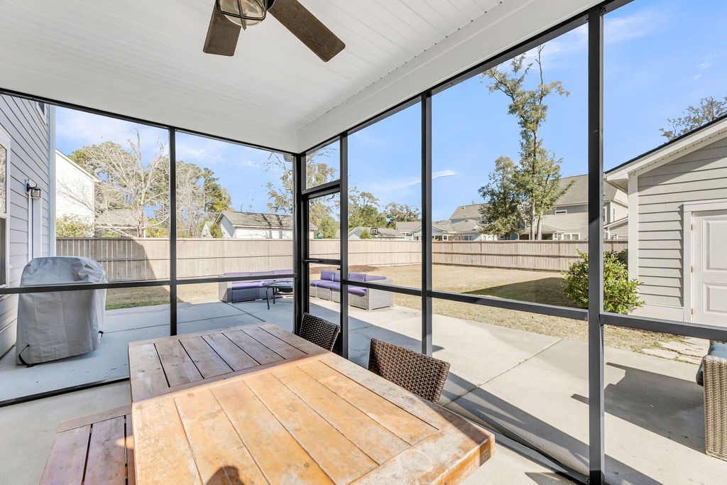 Image 39 of property listing at 2008 Bouganvillia Drive, Johns Island, SC 29455