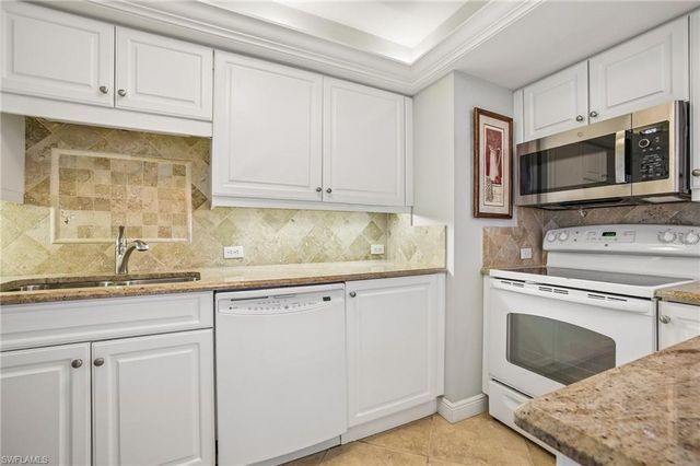 3443 Gulf Shore BLVD N 710, Naples, FL 34103