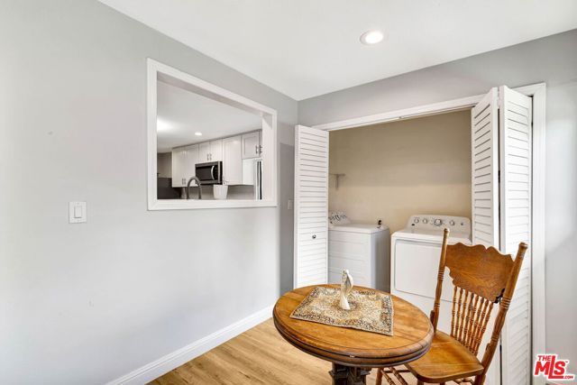 23830 Vanowen Street, West Hills (los Angeles), CA 91307