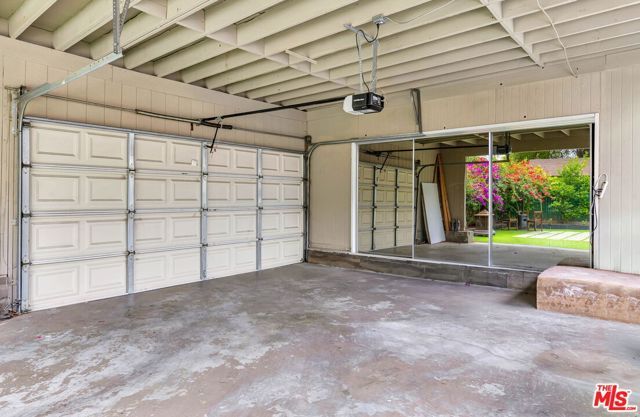 23830 Vanowen Street, West Hills (los Angeles), CA 91307