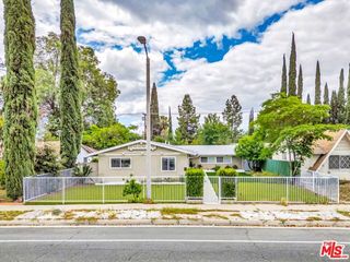 23830 Vanowen Street, West Hills (los Angeles), CA 91307
