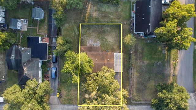 1715 Brazos Street, Rosenberg, TX 77471