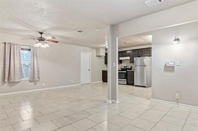1715 Brazos Street, Rosenberg, TX 77471
