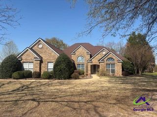 215 Grove Court, Centerville, GA 31028