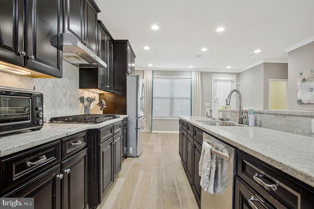 2 ARROWLEAF DR, Millersville, MD 21108