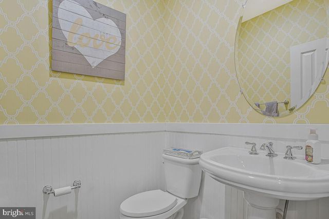 2 ARROWLEAF DR, Millersville, MD 21108