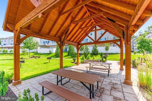 2 ARROWLEAF DR, Millersville, MD 21108