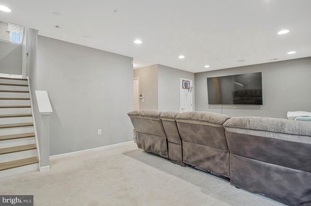 2 ARROWLEAF DR, Millersville, MD 21108