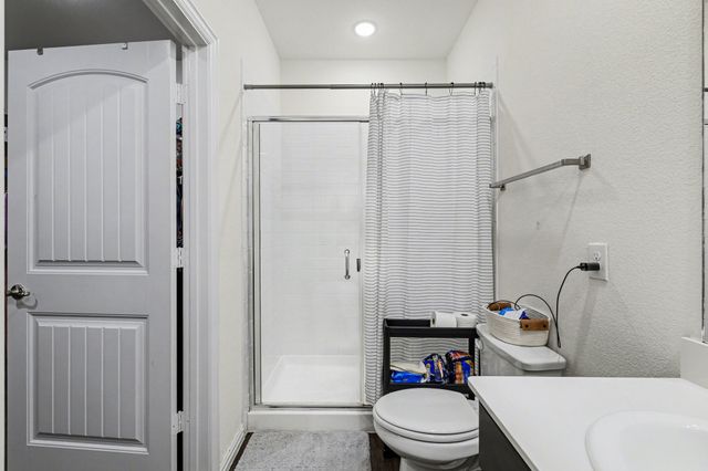 111 Dartmouth Avenue, Farmersville, TX 75442