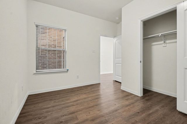 111 Dartmouth Avenue, Farmersville, TX 75442