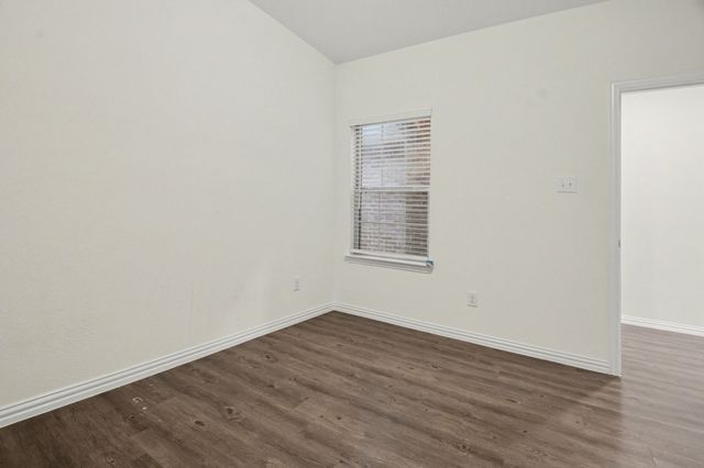 111 Dartmouth Avenue, Farmersville, TX 75442