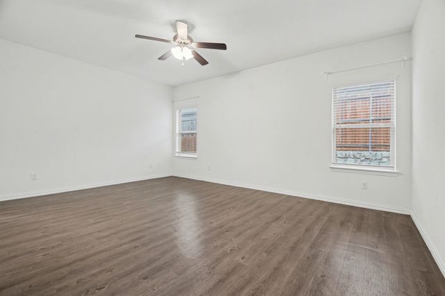 111 Dartmouth Avenue, Farmersville, TX 75442