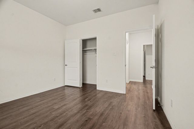 111 Dartmouth Avenue, Farmersville, TX 75442