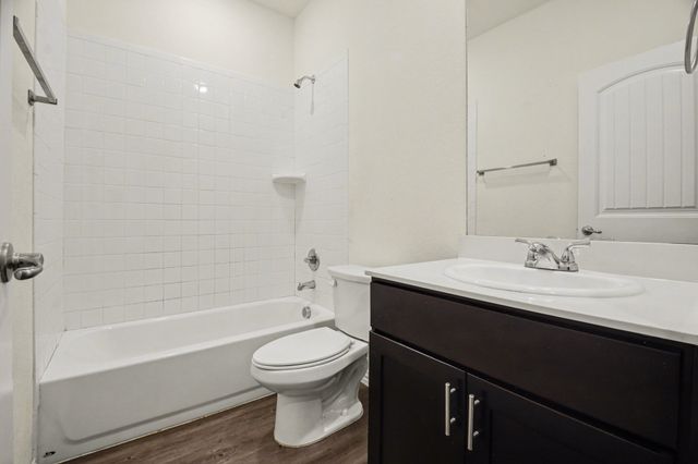 111 Dartmouth Avenue, Farmersville, TX 75442