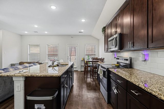 111 Dartmouth Avenue, Farmersville, TX 75442