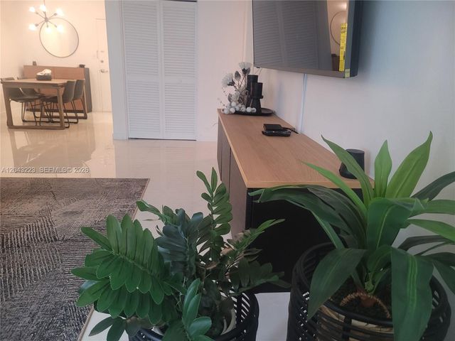 1200 West Ave 720, Miami Beach, FL 33139