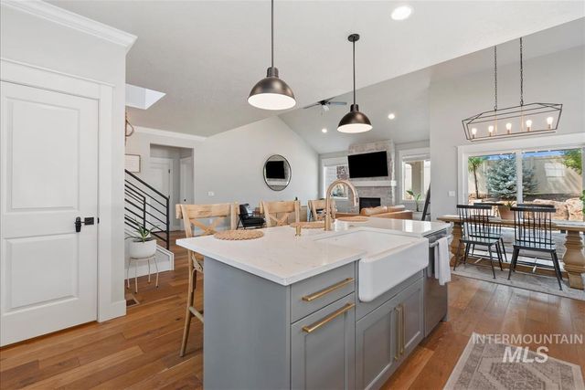 2251 N Garnet Creek Ave, Star, ID 83669