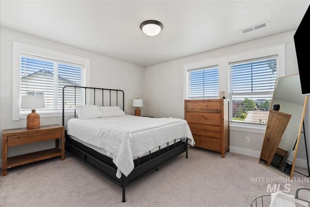 2251 N Garnet Creek Ave, Star, ID 83669