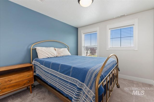 2251 N Garnet Creek Ave, Star, ID 83669
