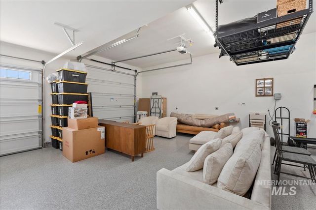 2251 N Garnet Creek Ave, Star, ID 83669
