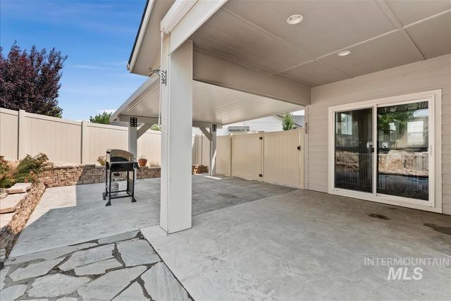 2251 N Garnet Creek Ave, Star, ID 83669
