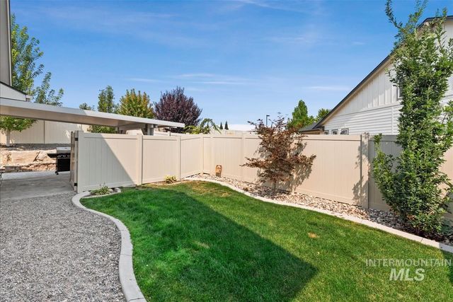 2251 N Garnet Creek Ave, Star, ID 83669