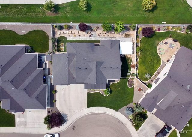 2251 N Garnet Creek Ave, Star, ID 83669