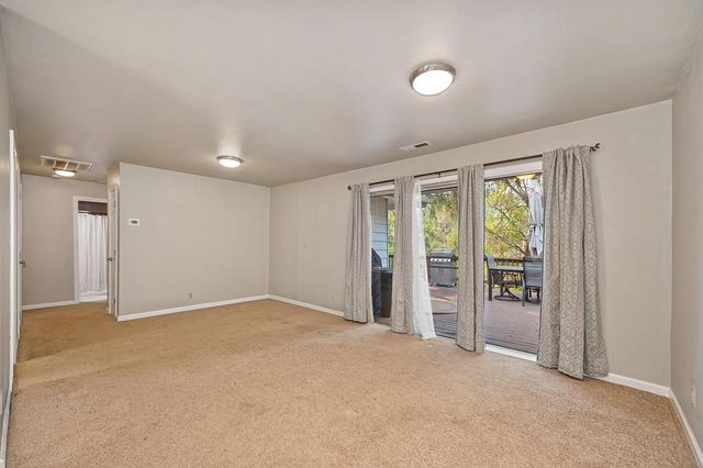18251 W Clinton Rd, Jackson, CA 95642