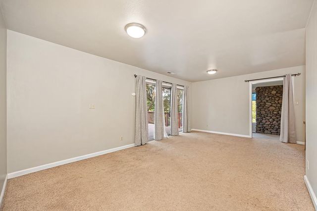 18251 W Clinton Rd, Jackson, CA 95642