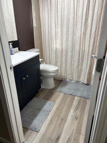 18251 W Clinton Rd, Jackson, CA 95642