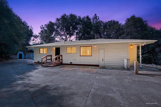18251 W Clinton Rd, Jackson, CA 95642