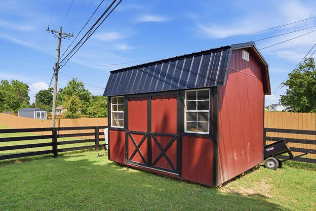 1080 Barker Lane, Berea, KY 40403