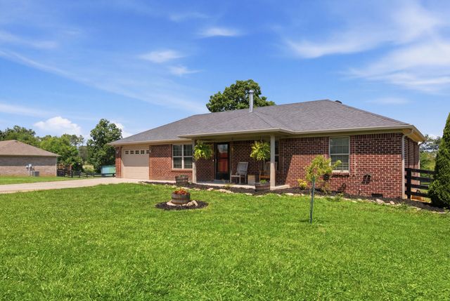 1080 Barker Lane, Berea, KY 40403