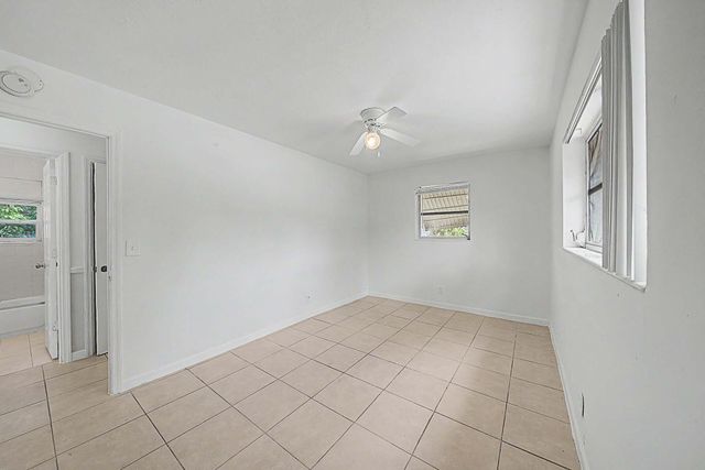 301 SE 21st Avenue, Boynton Beach, FL 33435