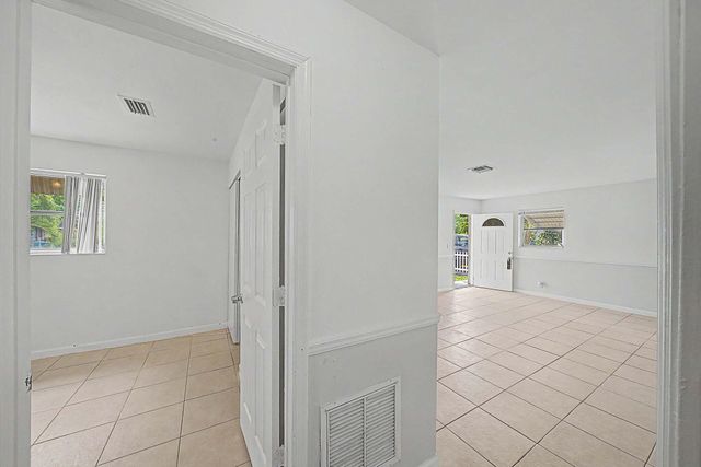 301 SE 21st Avenue, Boynton Beach, FL 33435