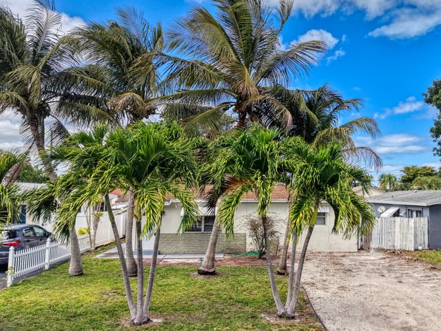 301 SE 21st Avenue, Boynton Beach, FL 33435